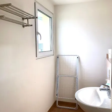 Chen, 2 Doppelzimmer , Ebk, Separater Balkon