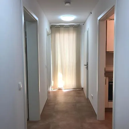 Chen, 2 Doppelzimmer , Ebk, Separater Balkon شقة *